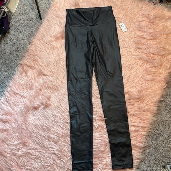 NWT Mod Faux Leather High Rise Black Legging Size Small - Picture 2 of 7